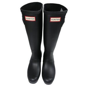 Hunter Black Winter Rain Boots with Classic Design